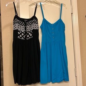 2 Express summer dresses , cute and very good conditions.